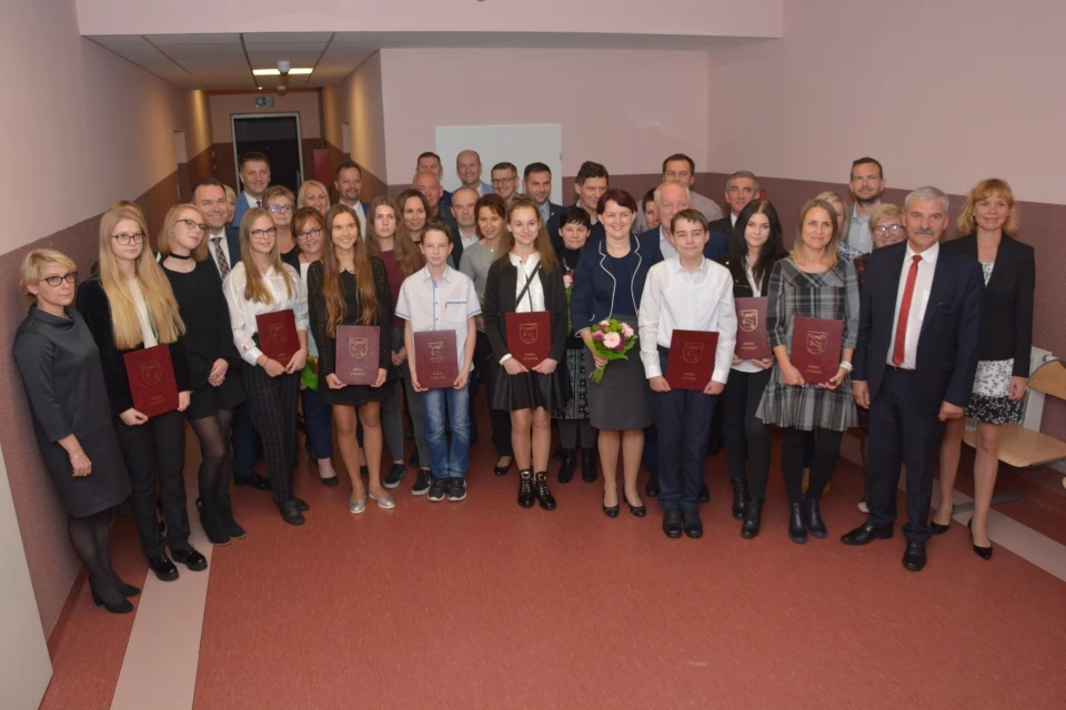 Nasi uczniowie nagrodzeni w swoich gminach
